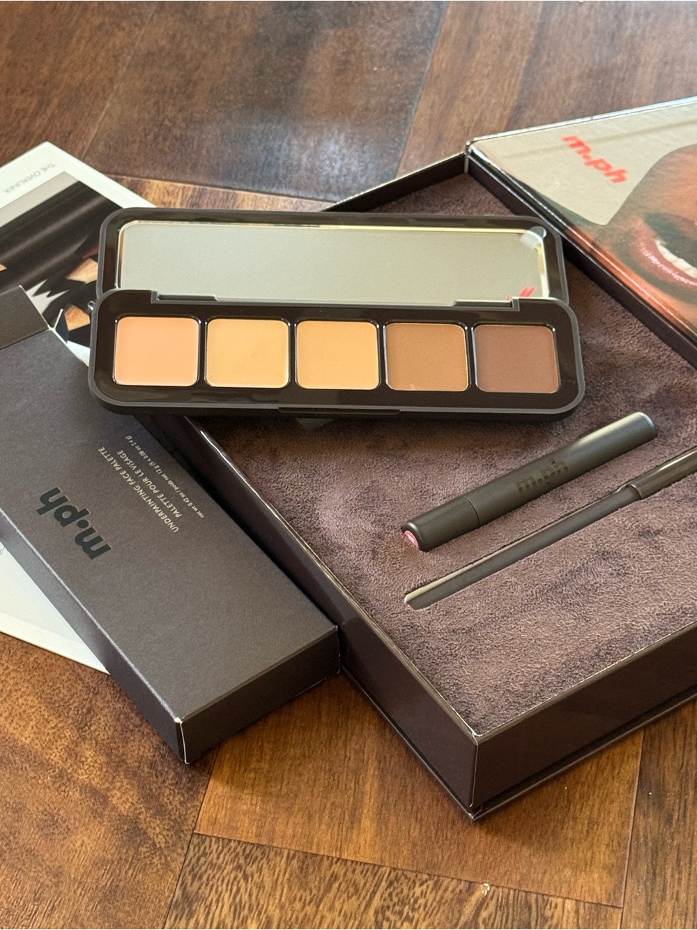MPH MEDIUM shade underpainting with one lippie and lip liner • check photos - Picture 8 of 16